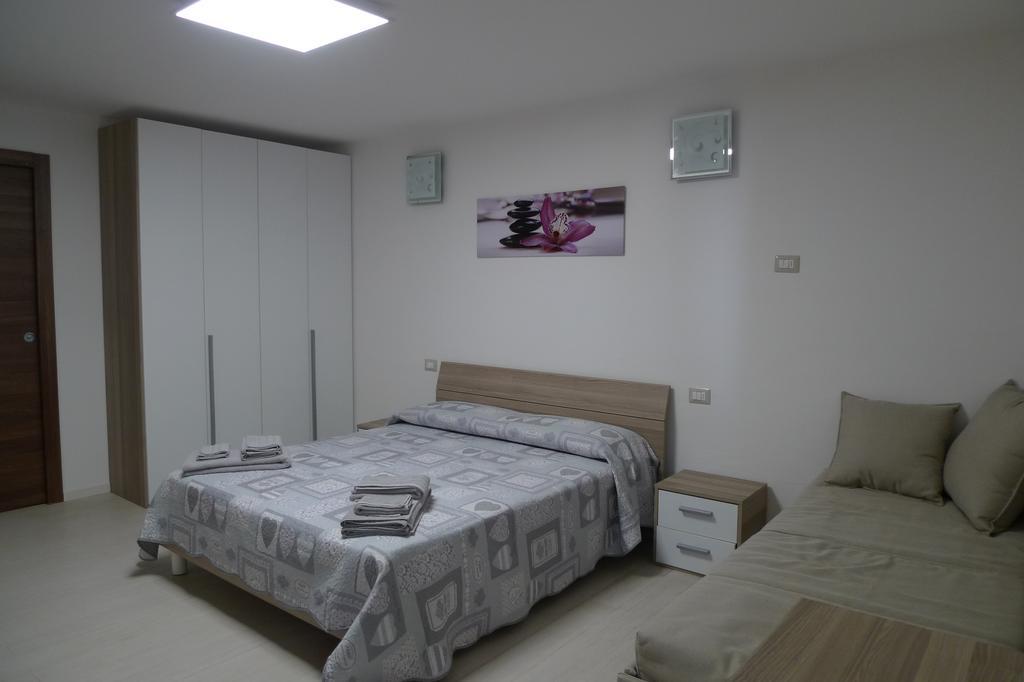 Villaggio Est Affittacamere San Teodoro  Luaran gambar
